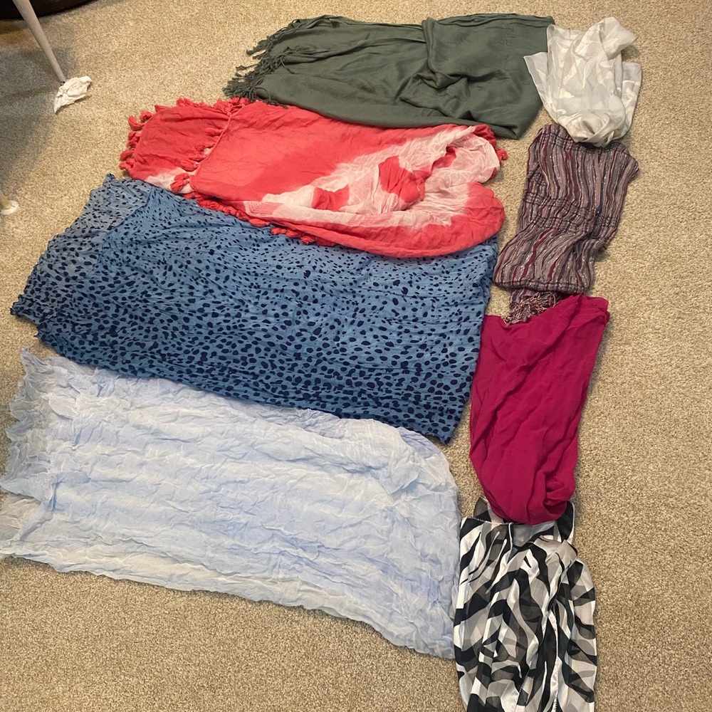 Four large scarves and four smaller scarves.